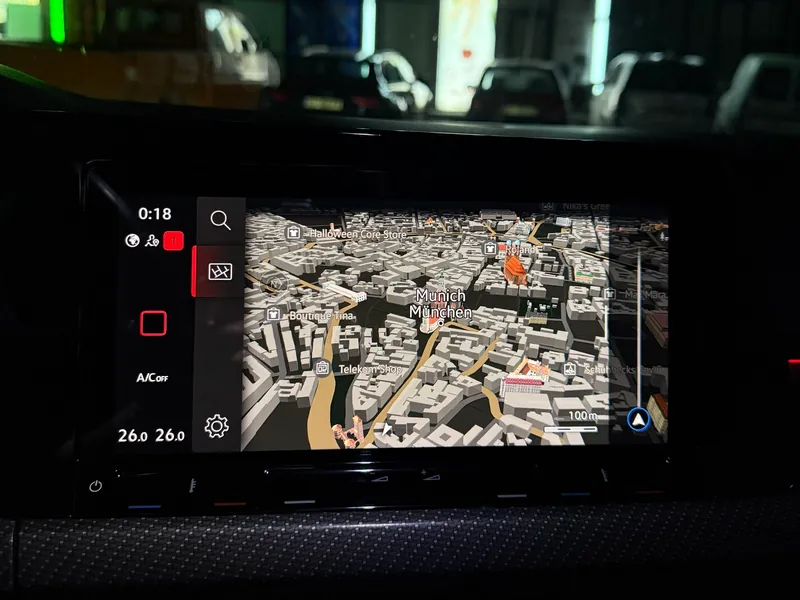 Volkswagen - Navigacion / Harta - Harta e navigacionit në ekranin qendror
